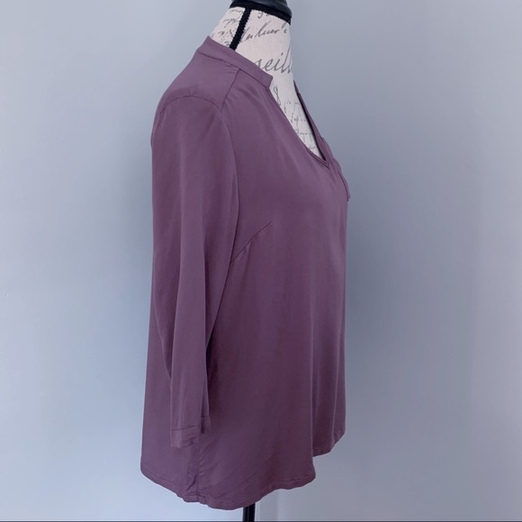 LISA RINNA COLLECTION Stretch Woven V-Neck Blouse - Picture 3 of 7